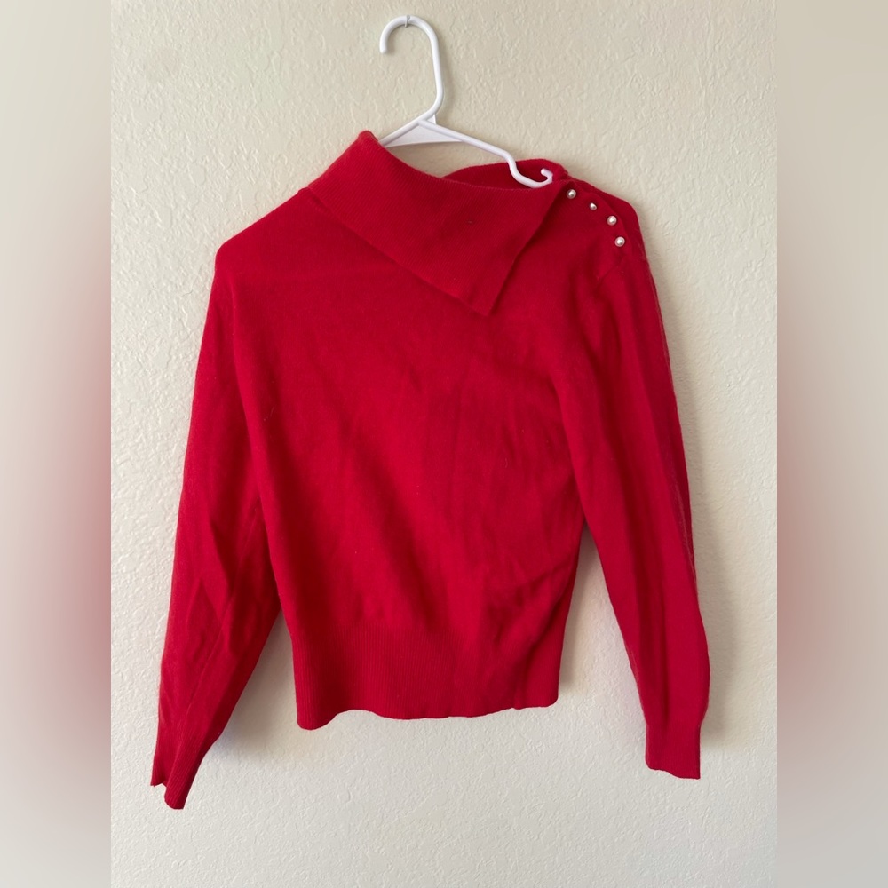 CHAUS wool sweater